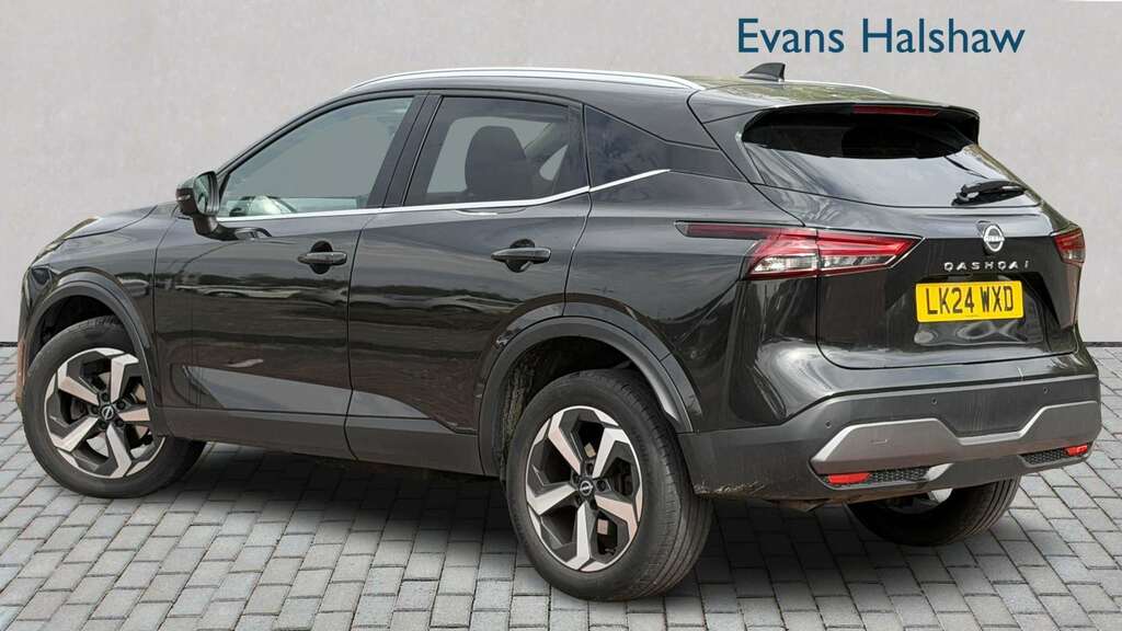 Nissan Qashqai 1.3 Dig-t Mh N-connecta 2024 Black #2
