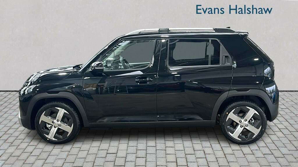 Hyundai Inster 85Kw 02 49Kwh 2026 Black #3