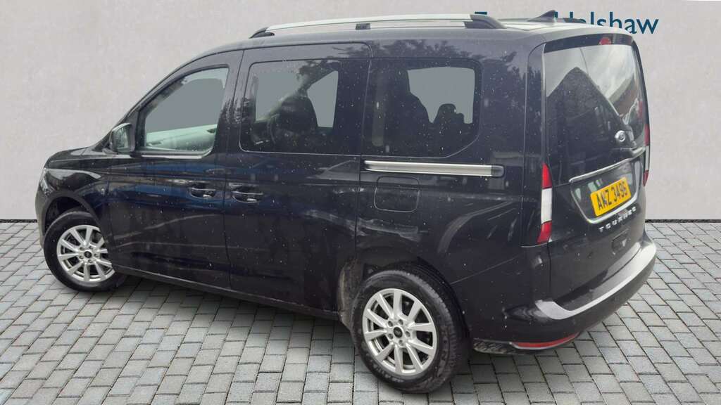 Ford Tourneo Connect 2.0 Ecoblue Titanium 2023 Black #2