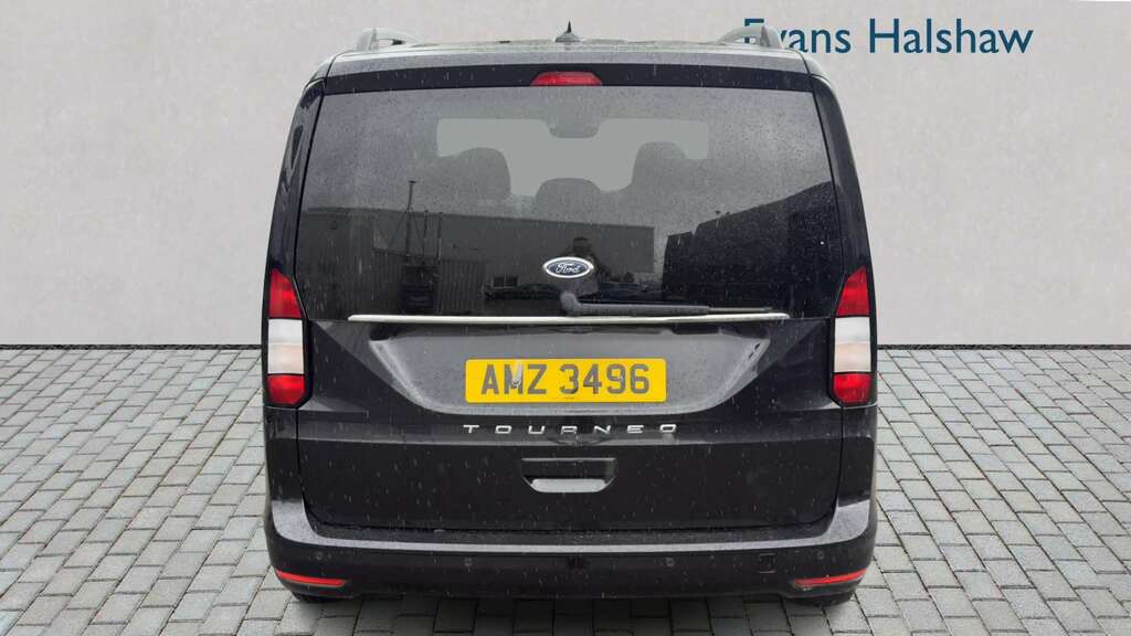 Ford Tourneo Connect 2.0 Ecoblue Titanium 2023 Black #5