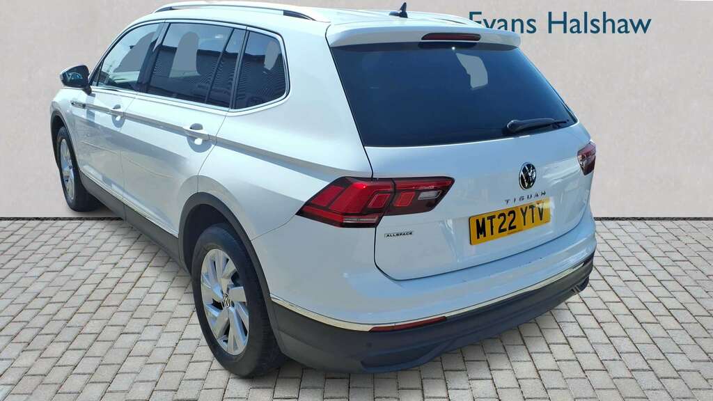 Volkswagen Tiguan Allspace 1.5 Tsi Life Dsg 2022 White #2