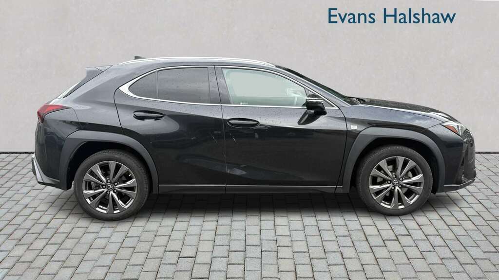 Lexus UX 250H 2.0 F-sport Design Cvt 2023 Black #3