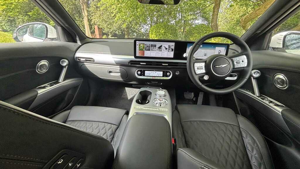 Genesis GV60 234Kw Sport 77.4Kwh Awd Comfortinnov 2 White #3