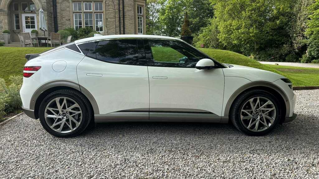 Genesis GV60 234Kw Sport 77.4Kwh Awd Comfortinnov 2 White #5