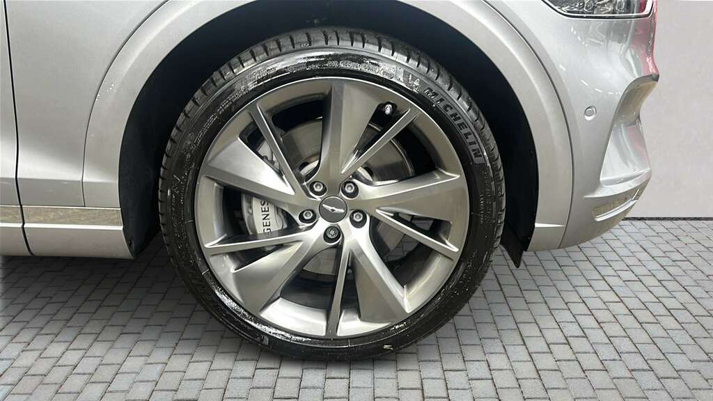 Genesis GV70 2.2D 201 Luxury Awd 2025 Silver #4