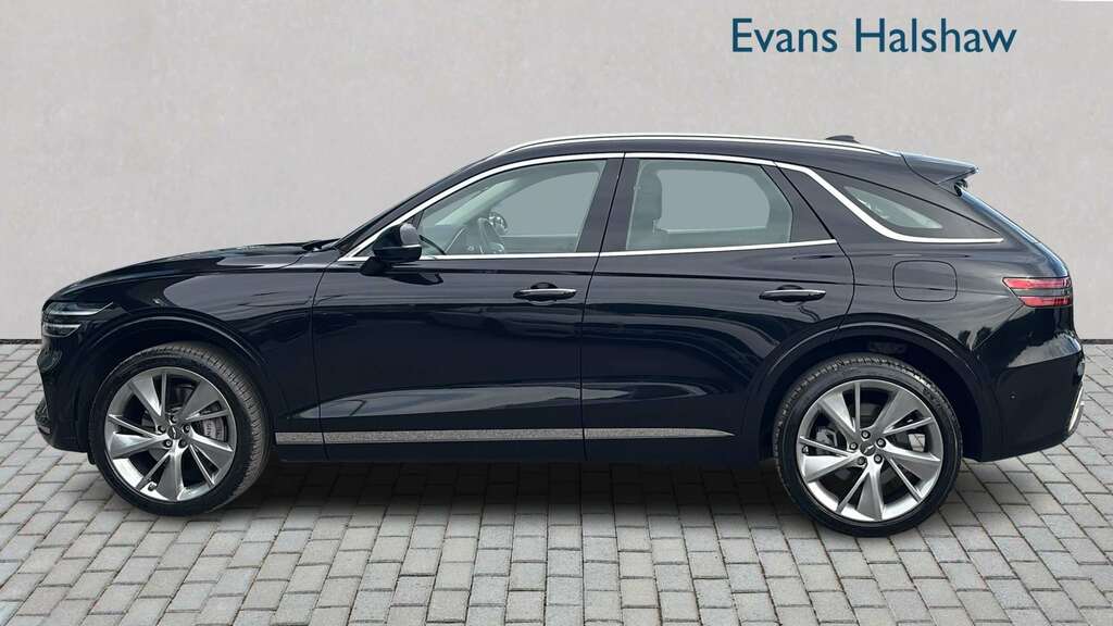 Genesis GV70 2.5T Luxury Awd 2025 Black #3