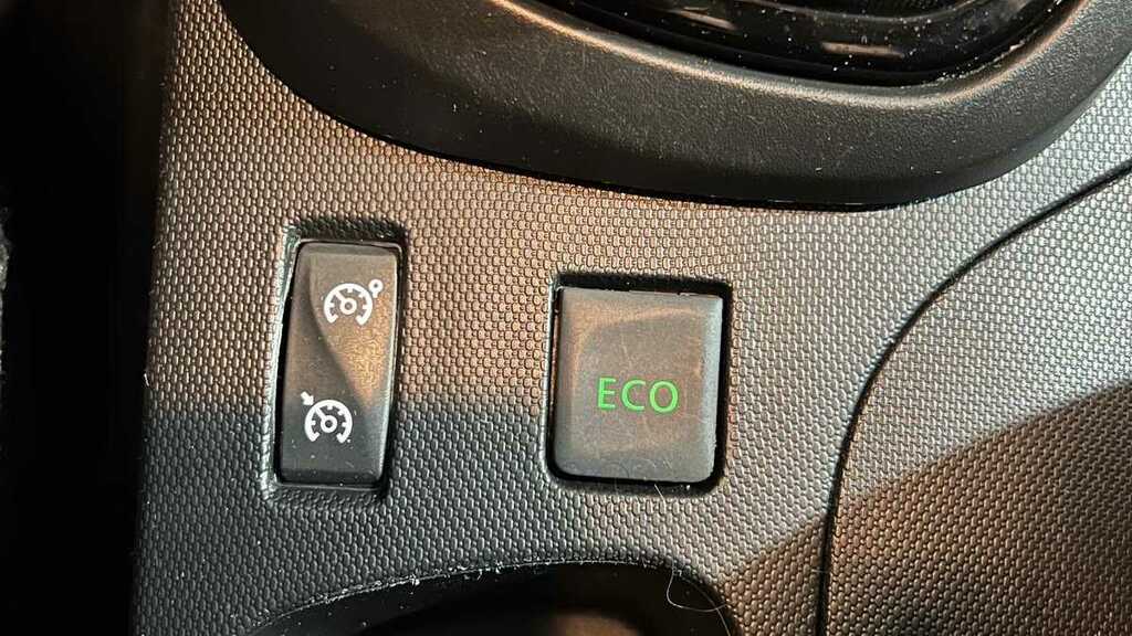 Renault Captur 0.9 Tce Energy Dynamique Medianav Suv M Black #30