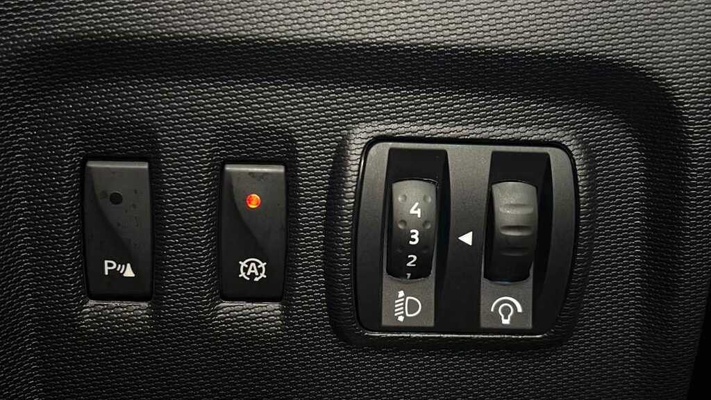 Renault Captur 0.9 Tce Energy Dynamique Medianav Suv M Black #20