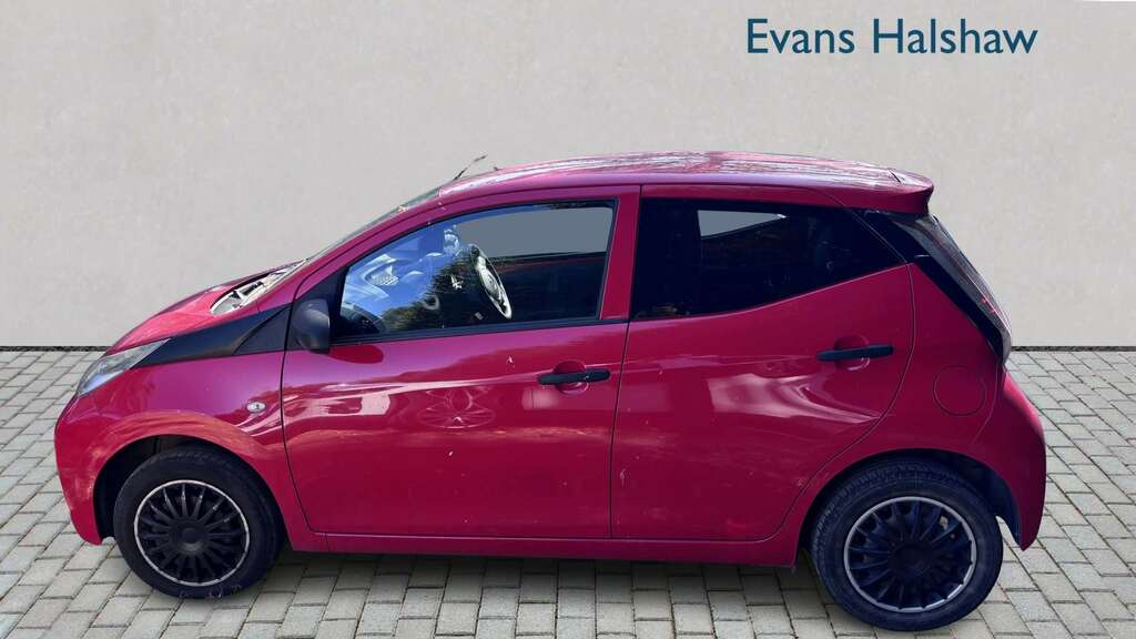 Toyota Aygo 1.0 Vvt-i X 2016 RJ16DGX Red #3