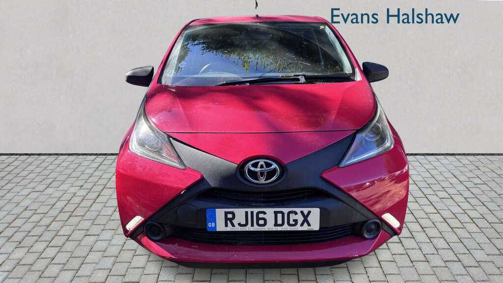 Toyota Aygo 1.0 Vvt-i X 2016 RJ16DGX Red #4