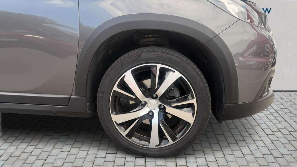 Peugeot 2008 1.2 Puretech 110 Gt Line Eat6 Red #6