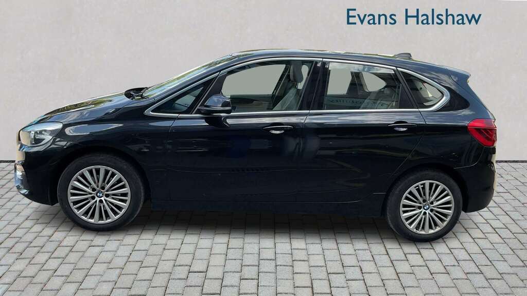 BMW 2 Series 218D Luxury Step 2015 Black #3
