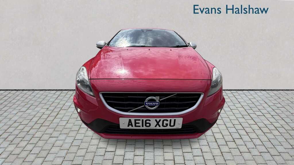 Volvo V40 D2 120 R Design 2016 Red #5
