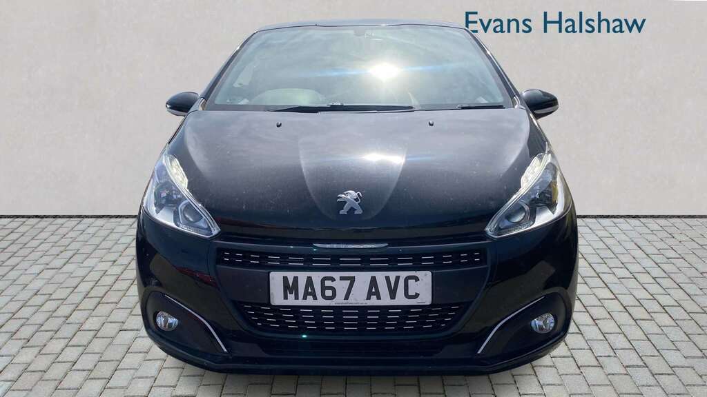Peugeot 208 1.2 Puretech Allure Premium Hatchback M Black #3