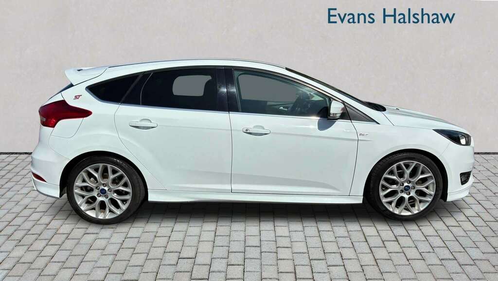 Ford Focus 1.0T Ecoboost Titanium X Estate Eu Red #5