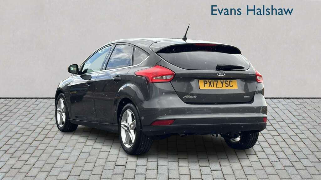 Ford Focus 1.0 Ecoboost 125 St-line 2017 ND17YUV Grey #2