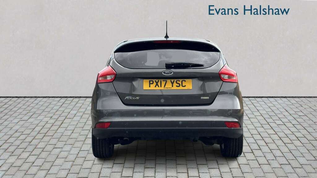 Ford Focus 1.0 Ecoboost 125 St-line 2017 ND17YUV Grey #5