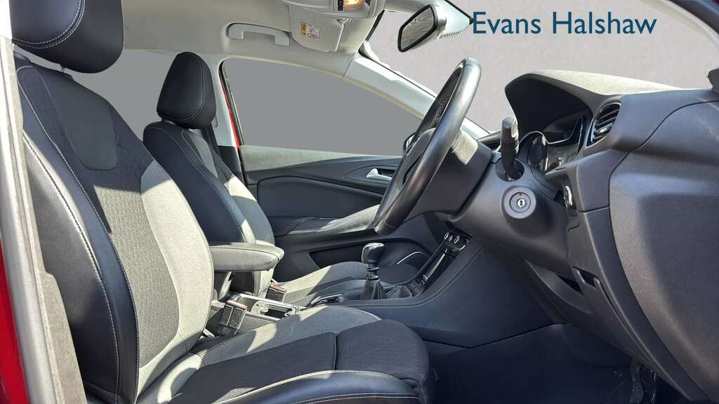 Vauxhall Grandland X 1.2 Turbo Sport Nav 2019 LM69OOC Red #3