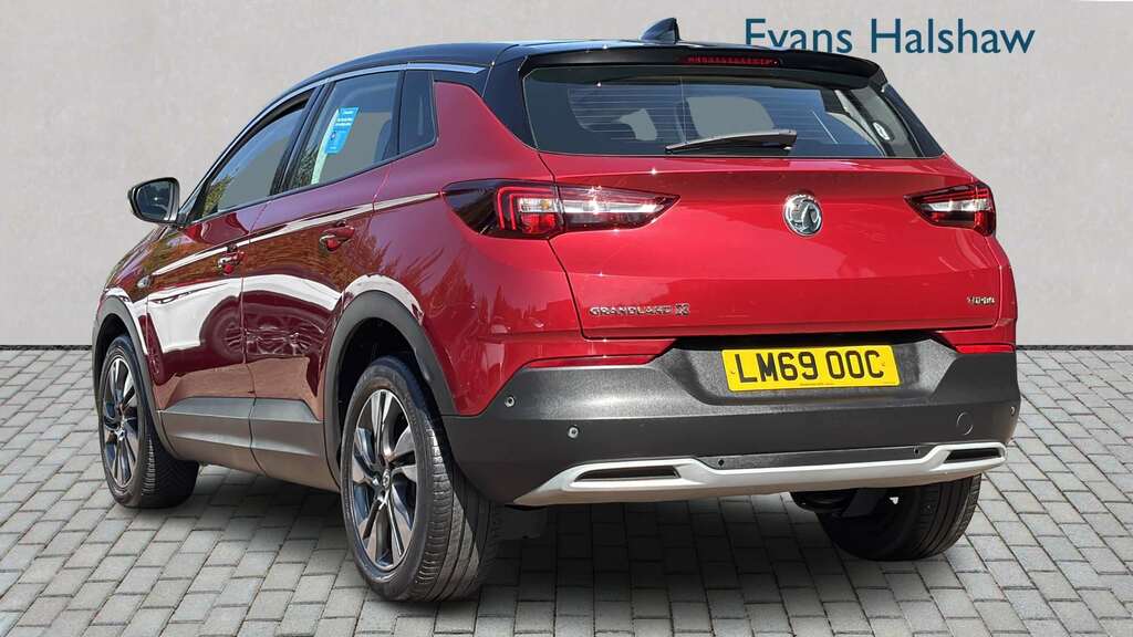 Vauxhall Grandland X 1.2 Turbo Sport Nav 2019 LM69OOC Red #2