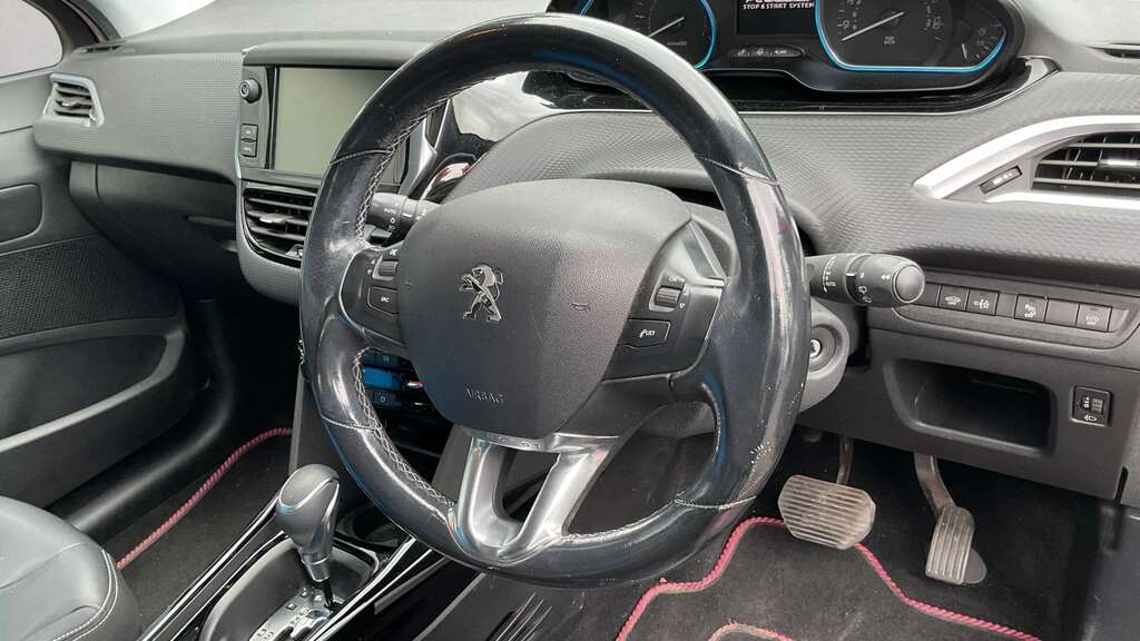 Peugeot 2008 1.2 Puretech 130 Allure  #6