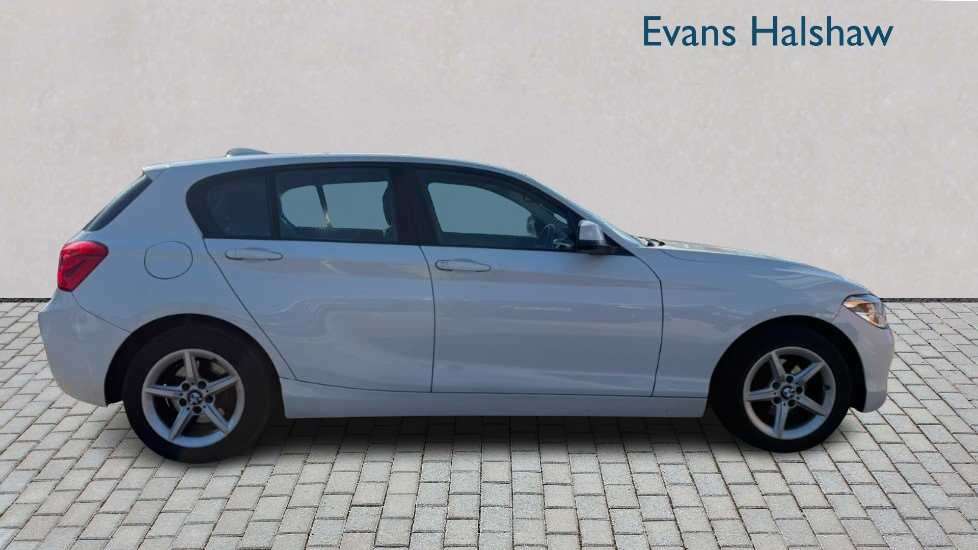 BMW 1 Series 118I Se U52097 Ulez Blue #4