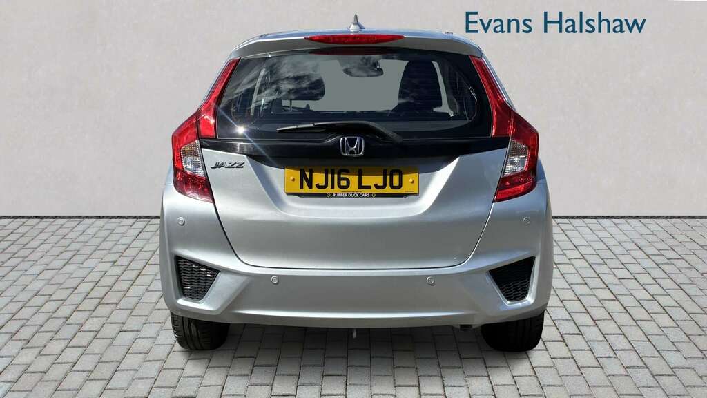 Honda Jazz 1.3 Se Cvt 2016 Silver #6
