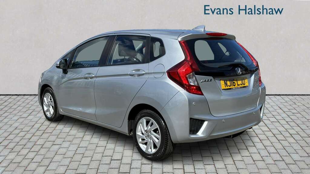Honda Jazz 1.3 Se Cvt 2016 Silver #5