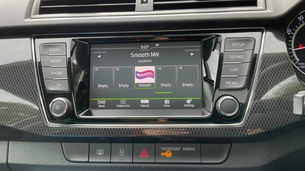 Skoda Fabia 1.2 Tsi Colour Edition Hatchback Green #8