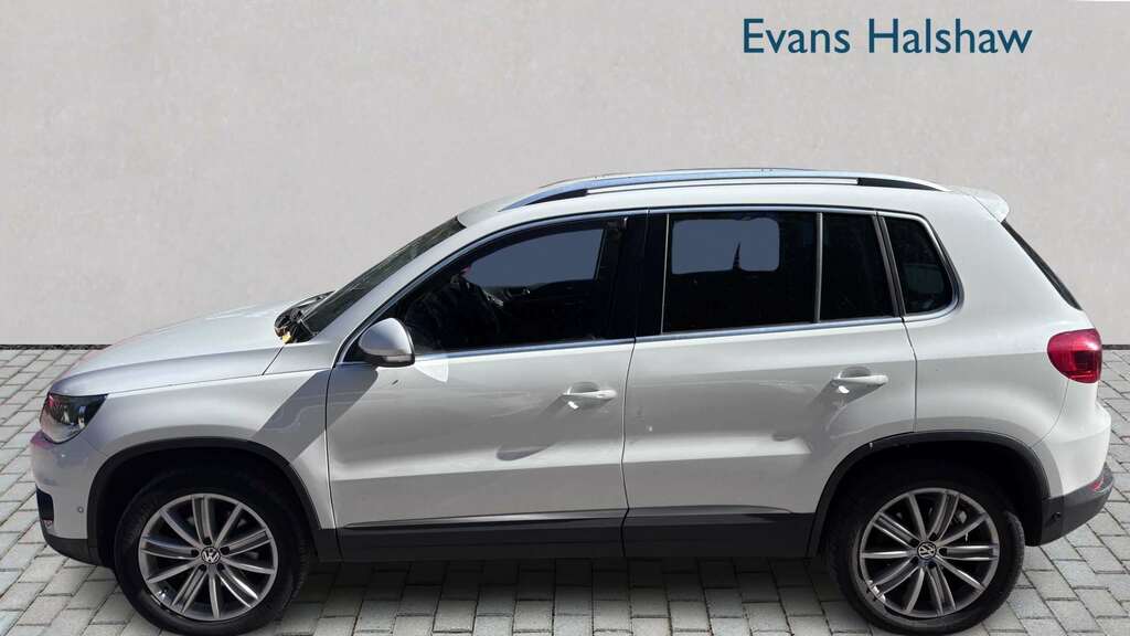Volkswagen Tiguan 2.0 Tdi Bluemotion Tech Match Edition 150 2016 White #3