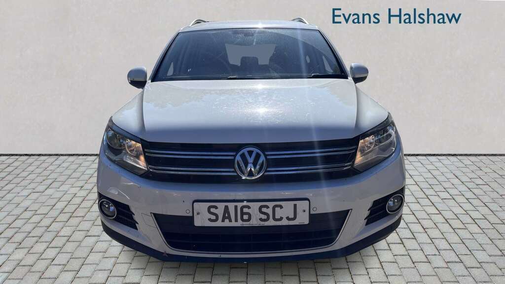 Volkswagen Tiguan 2.0 Tdi Bluemotion Tech Match Edition 150 2016 White #4