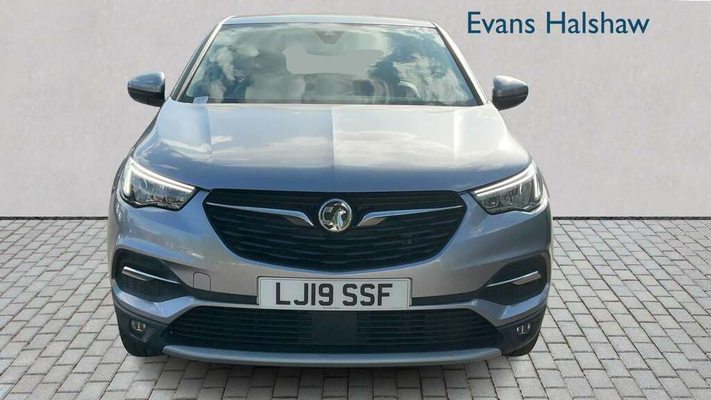 Vauxhall Grandland X 1.2 Turbo Tech Line Nav 8 Speed 2019 Grey #3