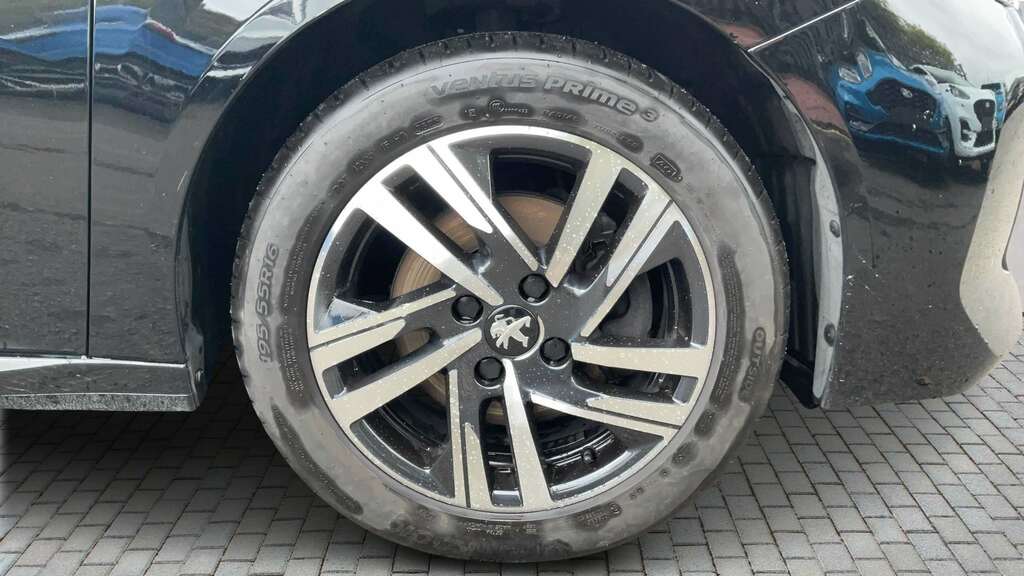 Peugeot 208 1.2 Puretech 100 Allure Premium Black #6