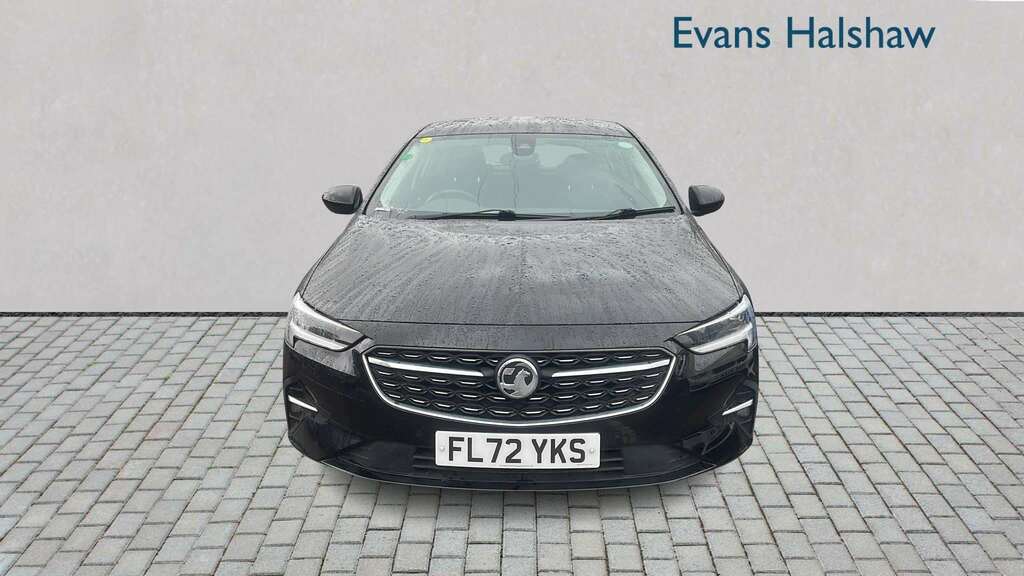 Vauxhall Insignia 1.5 Turbo D Design Grand Sport Black #2