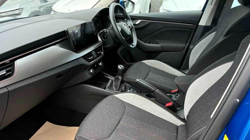 Skoda Kamiq Se Drive White #21