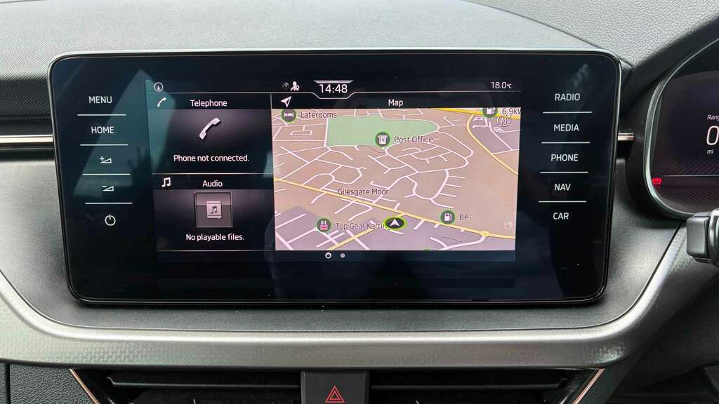Skoda Kamiq Se Drive White #31