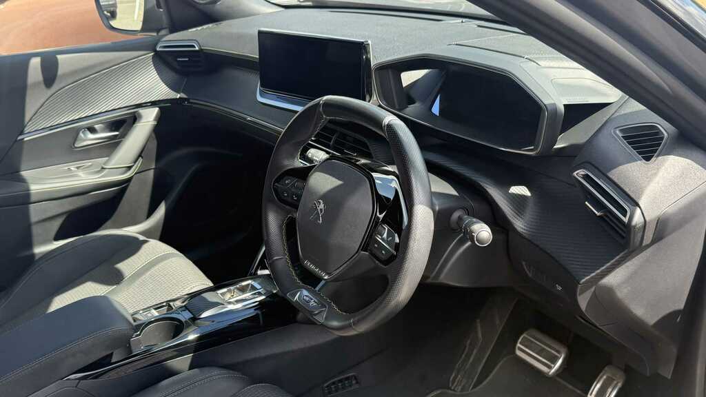Peugeot e-2008 100Kw Gt 50Kwh 2023 Grey #4