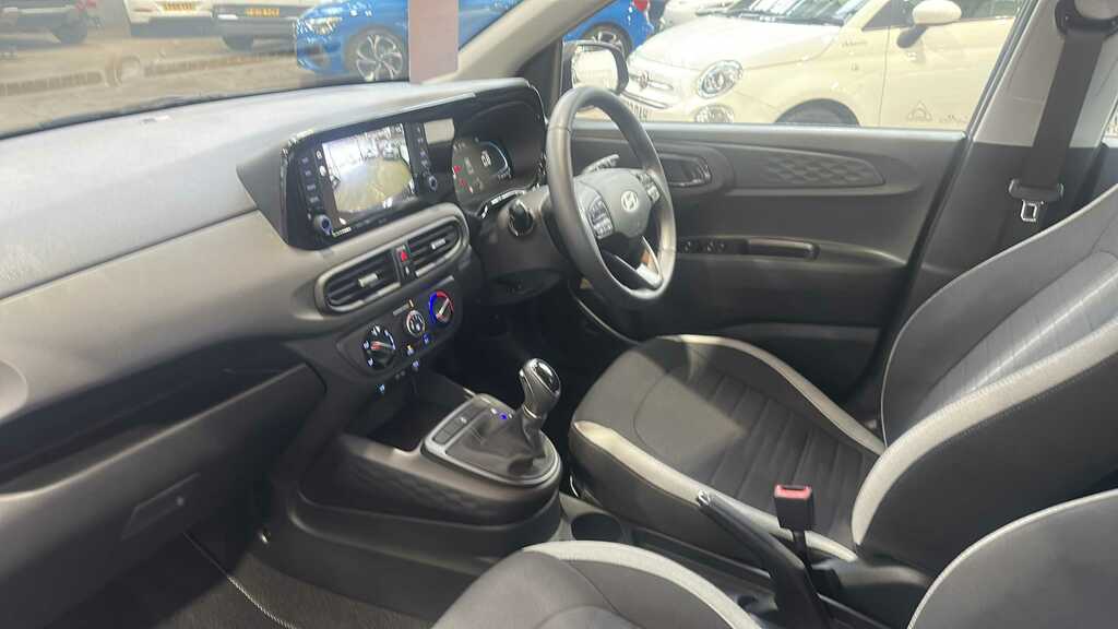 Hyundai I10 Hyundai I10 Advance Green #13