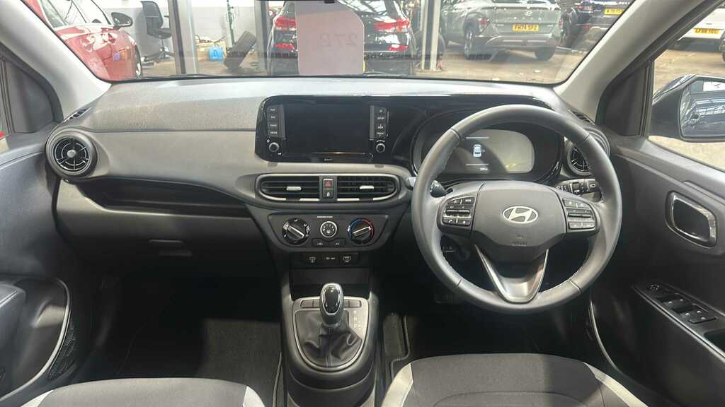 Hyundai I10 Hyundai I10 Advance Green #9