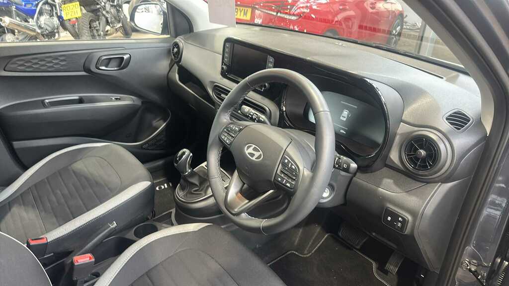 Hyundai I10 Hyundai I10 Advance Green #8