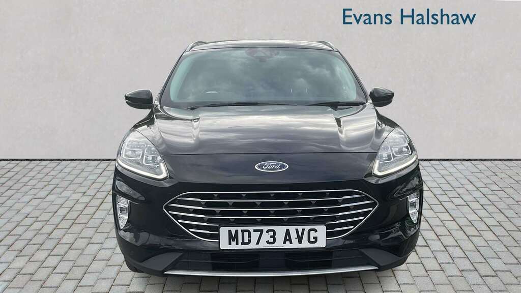 Ford Kuga 1.5 Ecoboost 150 Titanium Edition 2023 Black #3