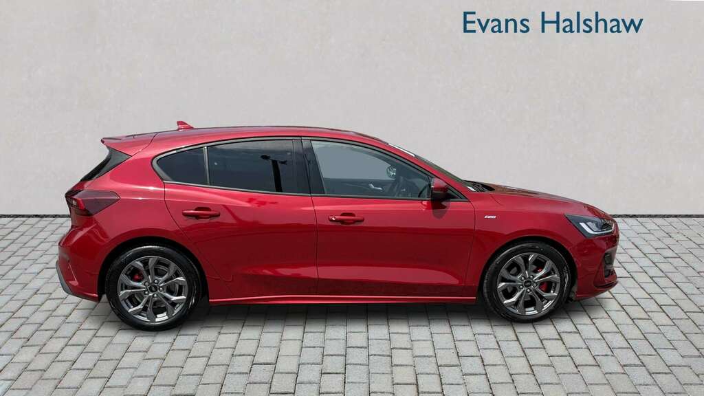 Ford Focus 1.0 Ecoboost Hybrid Mhev St-line 2024 Red #3