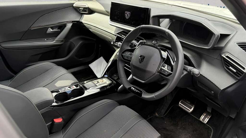 Peugeot 2008 1.2 Puretech 130 Gt Eat8 White #5