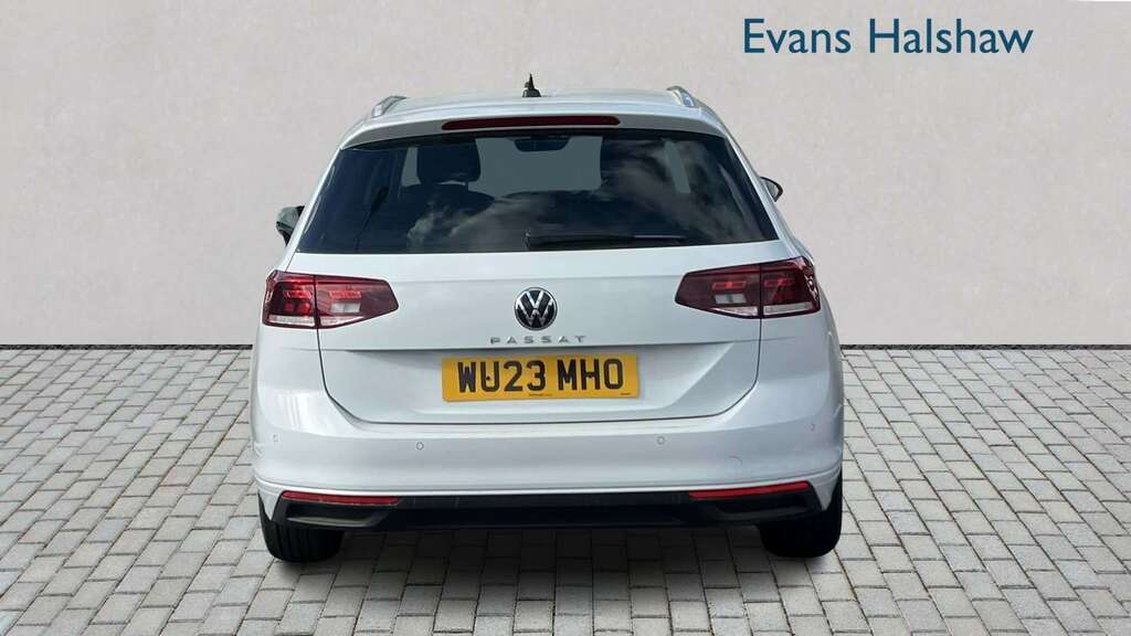Volkswagen Passat 1.5 Tsi Evo Sel Dsg 2023 White #3