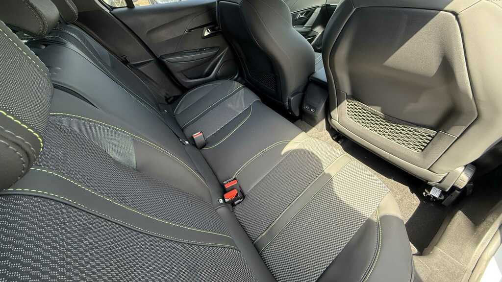 Peugeot 208 1.2 Hybrid 110 Gt E-dsc6 Blue #11