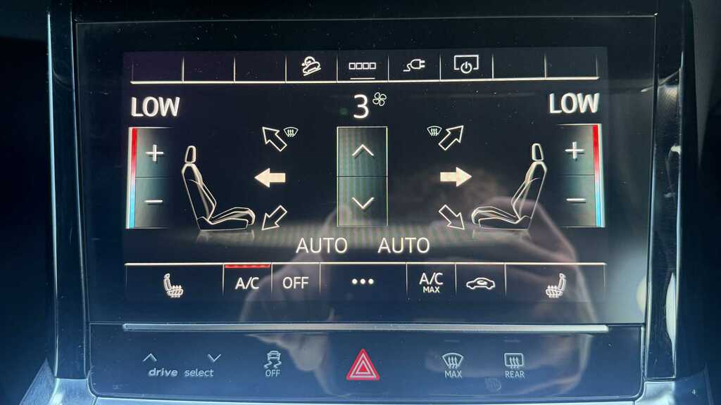 Audi E-tron 50 Sport Suv Quattro 71.2Kwh 11 Silver #16