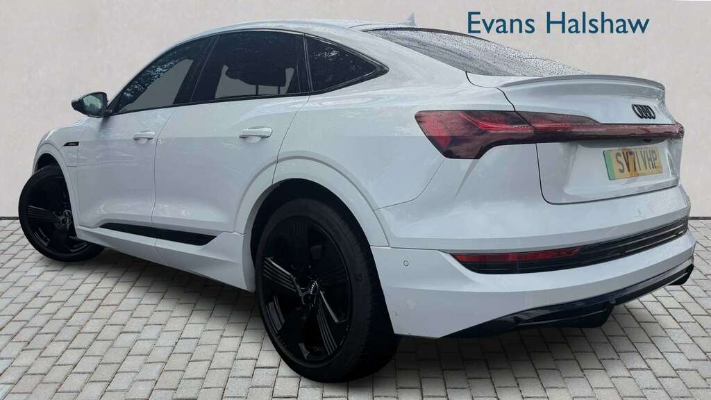Audi E-tron 300Kw 55 Quattro 95Kwh S Line 2021 White #2