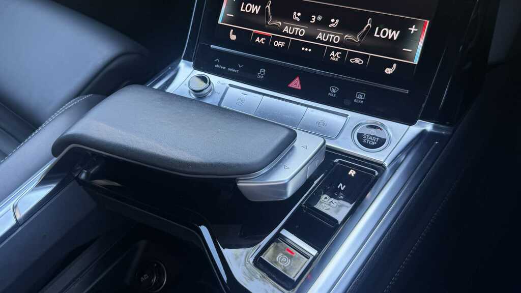 Audi E-tron 50 Sport Suv Quattro 71.2Kwh 11 Silver #31