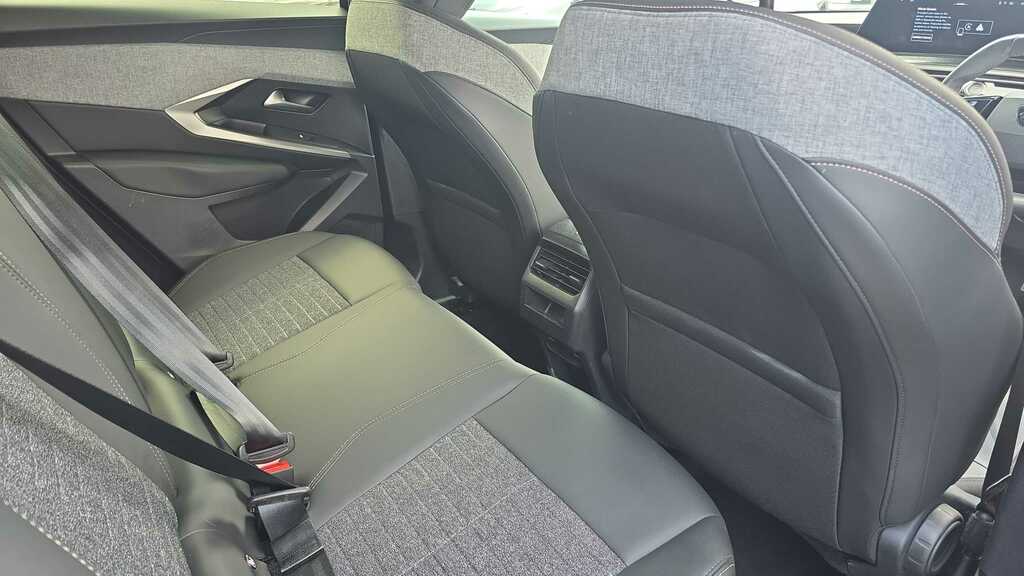 Peugeot 3008 Gt E-dsc6 Euro 6 Black #13