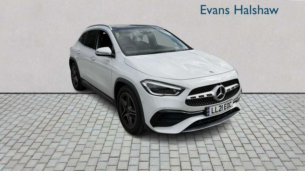 Mercedes-Benz GLA Class 1.3 Gla180 Amg Line Executive 7G-dct Euro 6 Ss #1