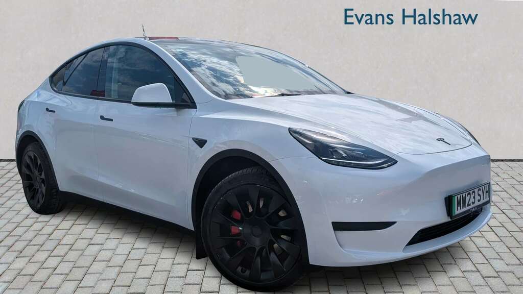 Tesla Model Y Rwd 2023 White